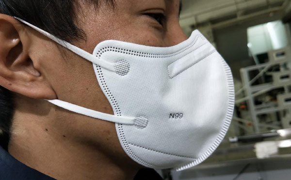 1650530186670769.jpg C-Type口罩機(jī).jpg