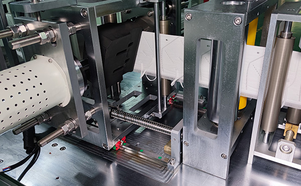 1671608923891697.jpg KN95口罩機(jī)精選圖 (1).jpg